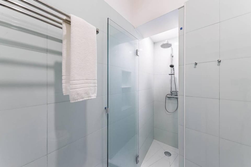 Cantinho do Porto - Metro 1 Minute Away Apartment in Porto