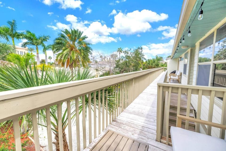 Gertrude Apartment in Florida