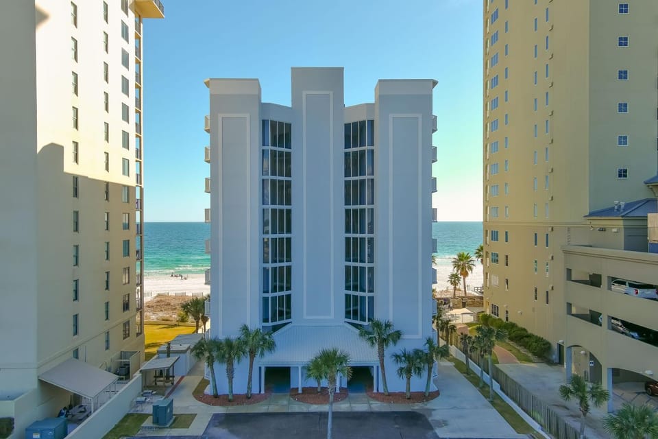 Property building, Sea view