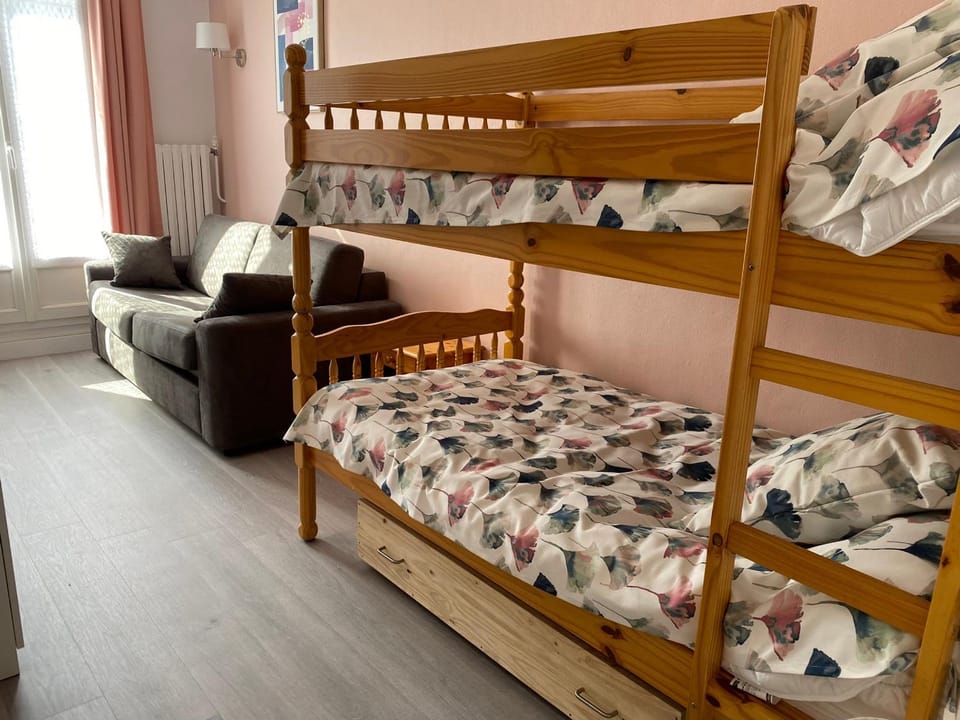 Appartement spacieux au centre de La Bourboule Apartment in Auvergne-Rhône-Alpes