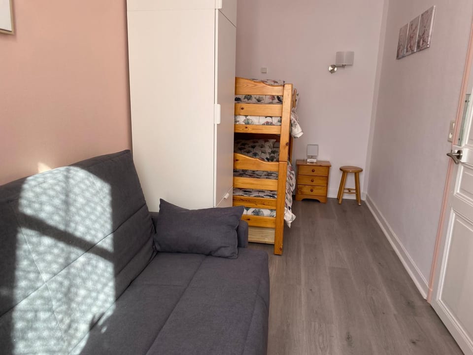 Appartement 6 personnes au cœur de La Bourboule - FR-1-858-23 Apartment in Auvergne-Rhône-Alpes