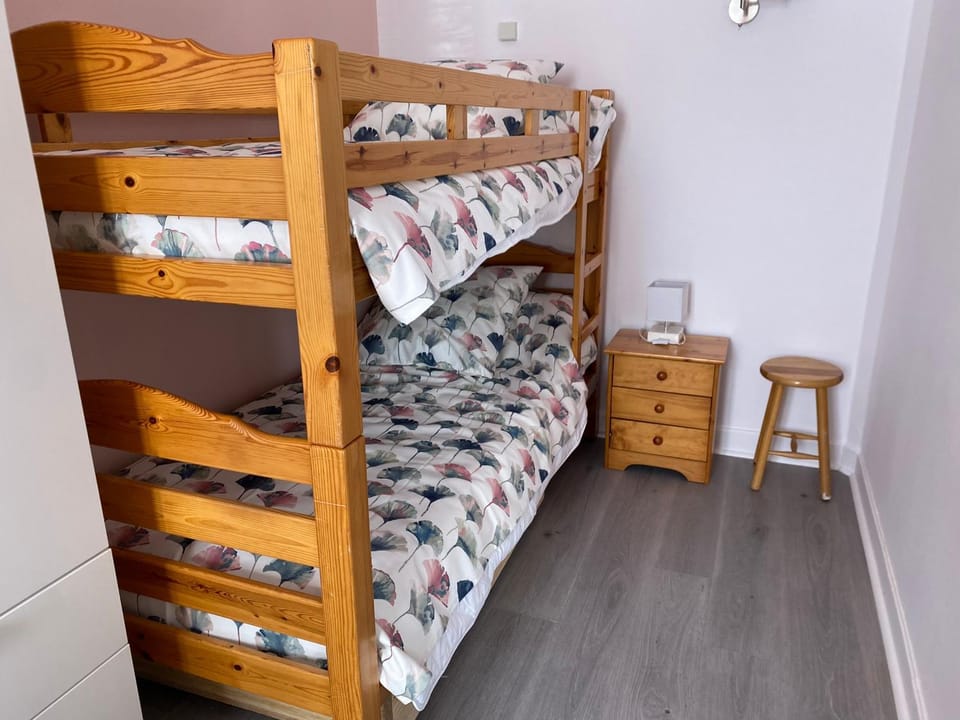 Appartement 6 personnes au cœur de La Bourboule - FR-1-858-23 Apartment in Auvergne-Rhône-Alpes