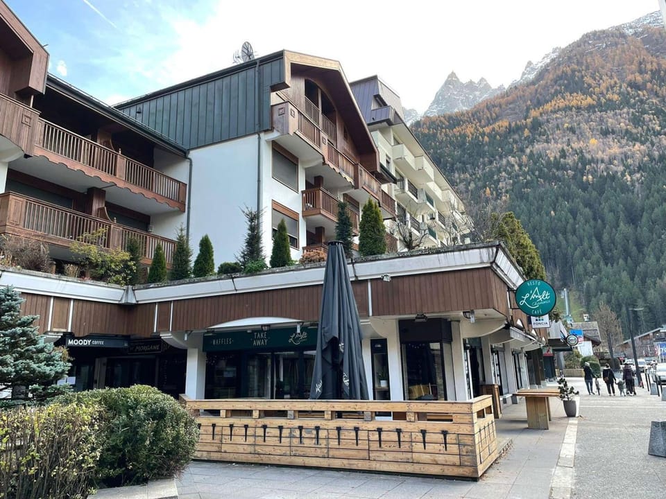 Appartement avec terrasse au centre, parking, 4 pers. - FR-1-343-272 Apartment in Chamonix