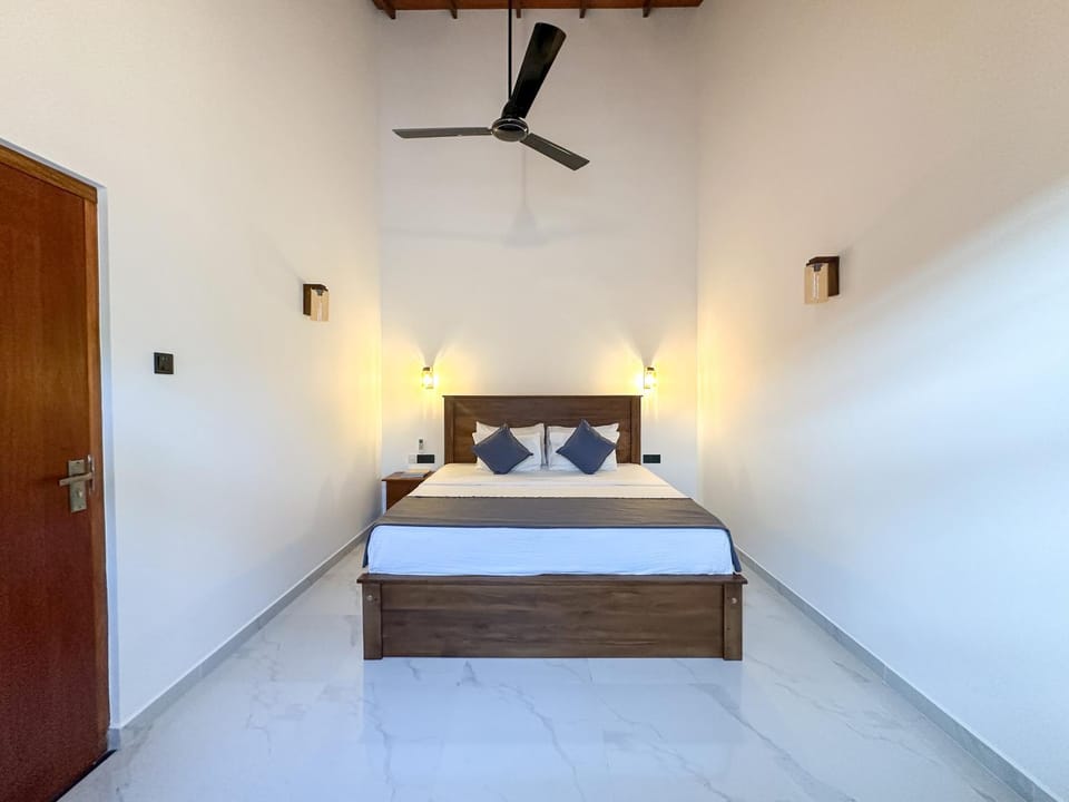 Bed, Photo of the whole room, Bedroom, air conditioner