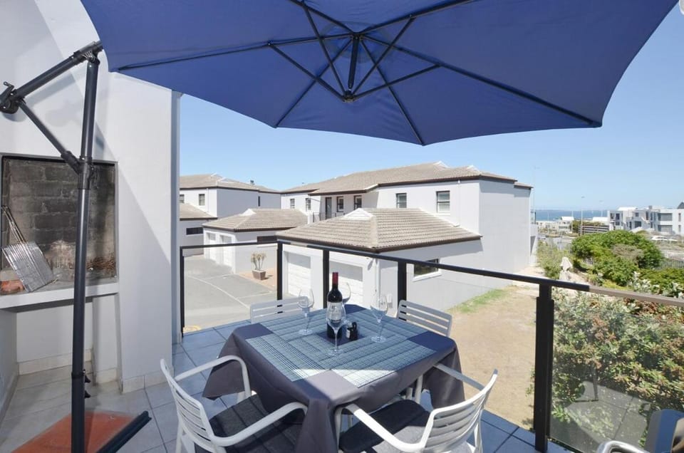 sandytoesatbigbay Apartment in Cape Town