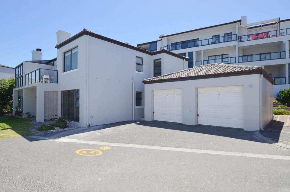 sandytoesatbigbay Apartment in Cape Town