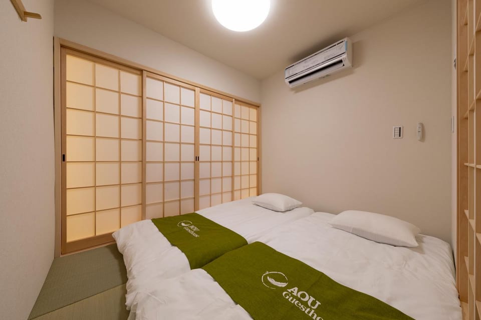 Bed, Photo of the whole room, Bedroom, air conditioner