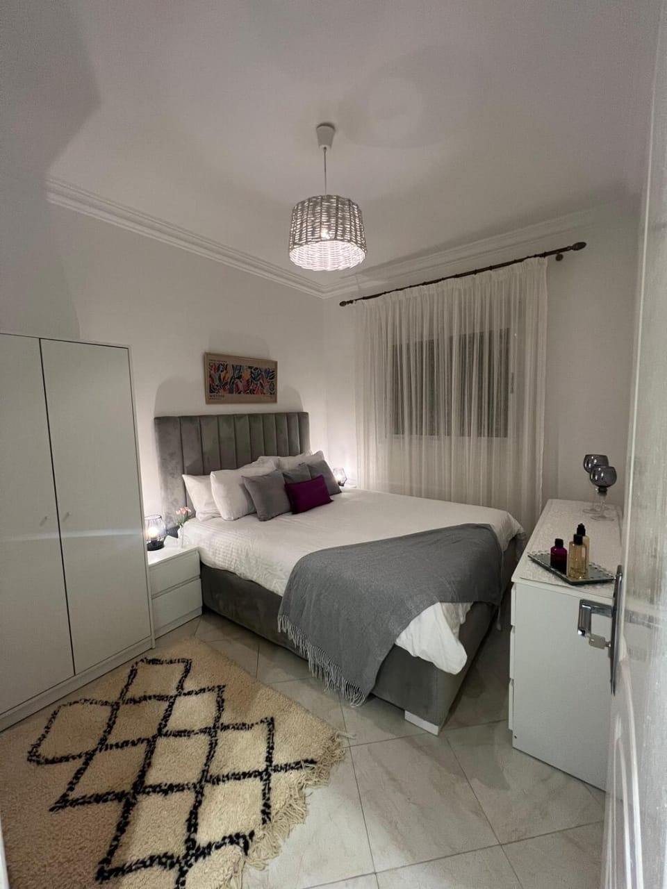 Central Tangier 2BR, Cozy, Near Beach and Airport Apartment in Tangier