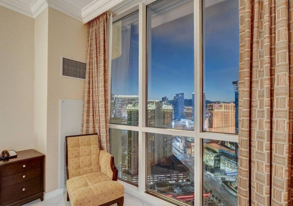 34th Floor Lux 2BR Suite at MGM Signature Apartment hotel in Las Vegas Strip