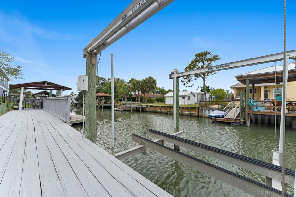 Waterfront Pool Canal Game Room Kayaks House in Butler Beach