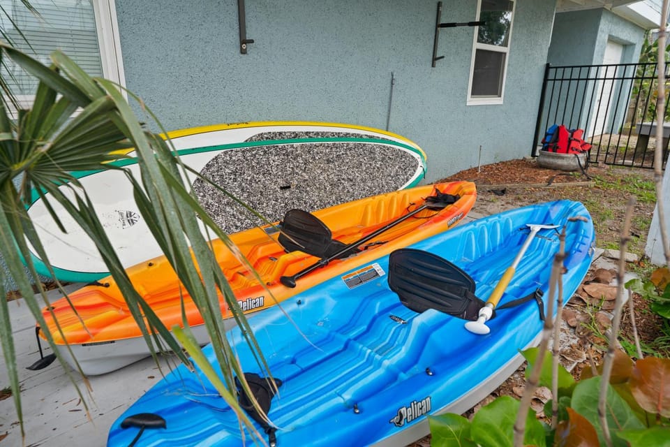 Waterfront Pool Canal Game Room Kayaks House in Butler Beach