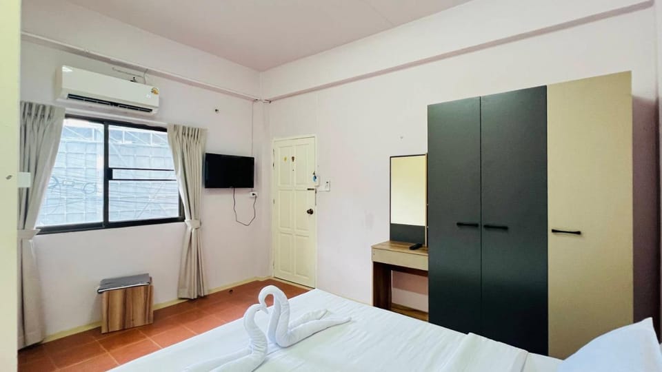 Daisy House Patong Apartment in Patong