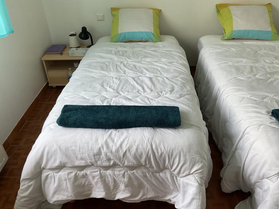 Chambre avec un lit King size Bed and Breakfast in Nouvelle-Aquitaine