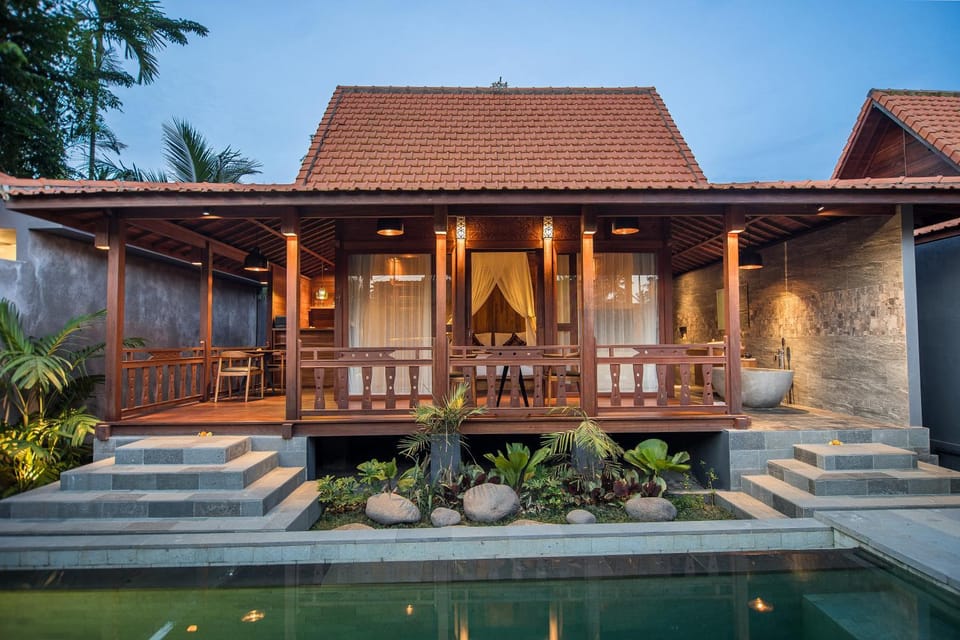 Property building, Pool view