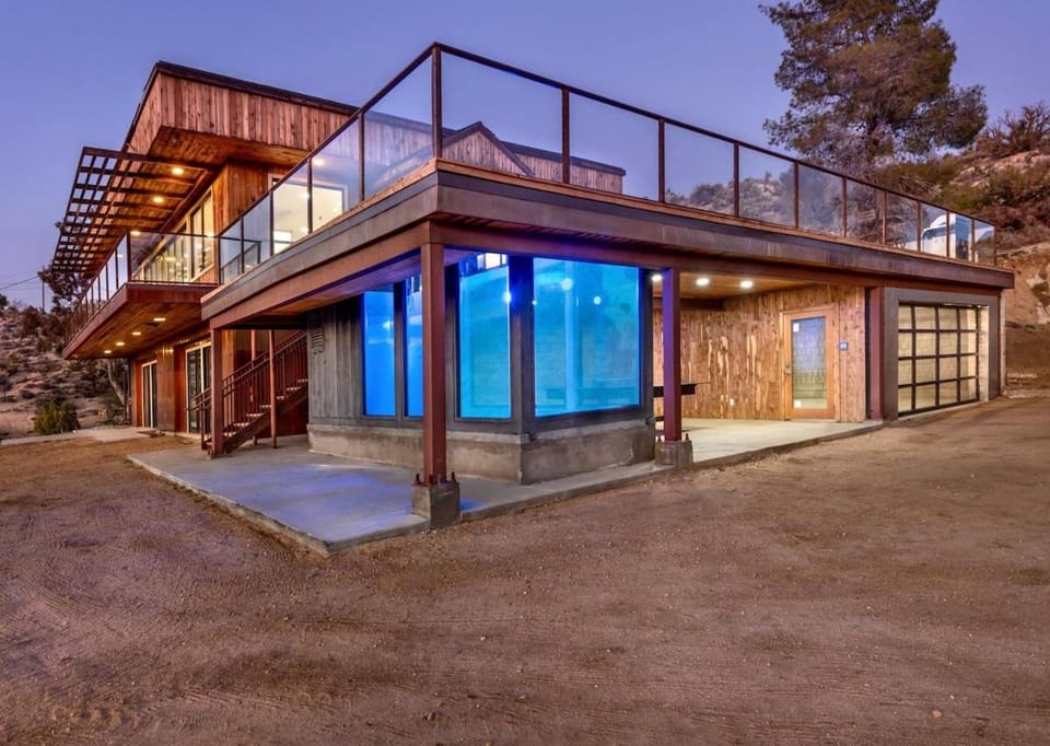 Mountain Views, Pool, Spa & Serenity Stargate Apartment in Yucca Valley