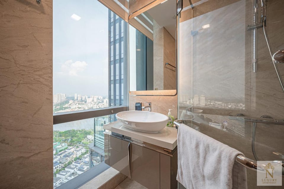 Bathroom, towels