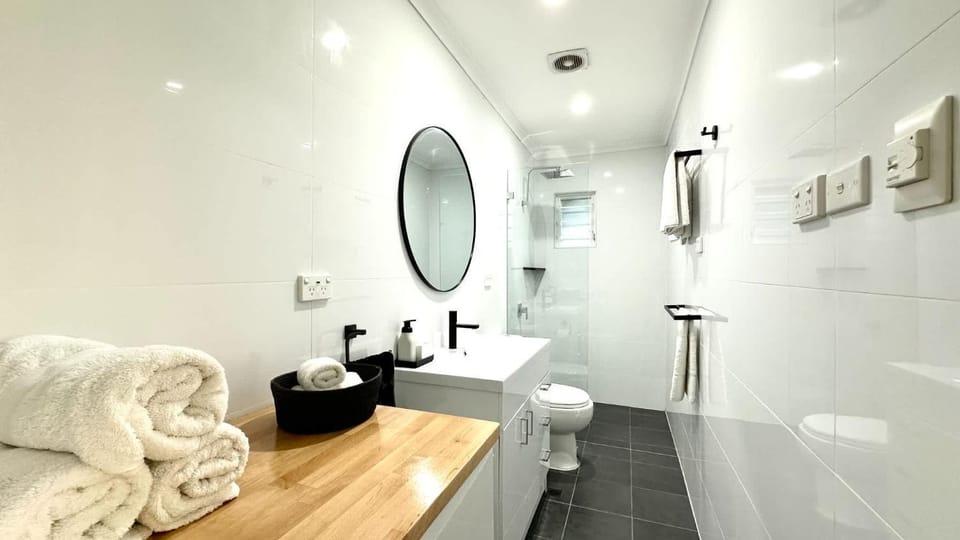 MetaWiseBnB 2BR Industrial Charm in Petersham Apartment in Sydney