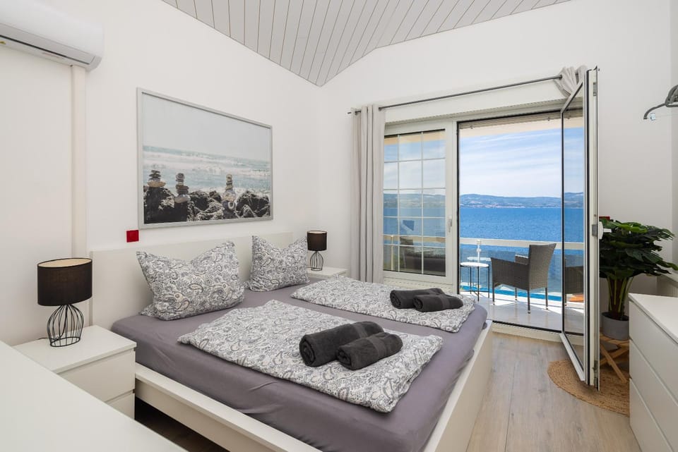 Bed, View (from property/room), Bedroom