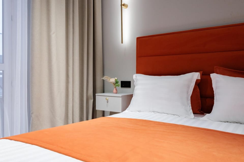 Bed, Photo of the whole room, Bedroom, hair dresser