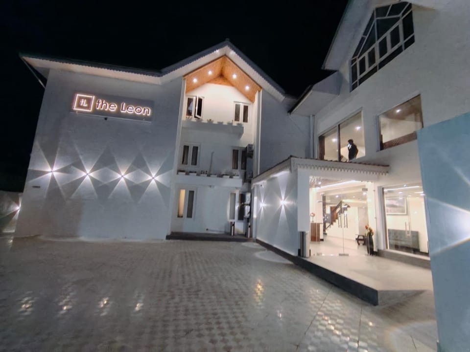 Property building, Night