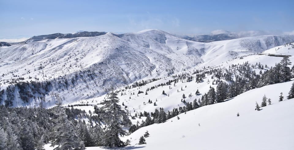 Nearby landmark, Day, Natural landscape, Winter, Mountain view