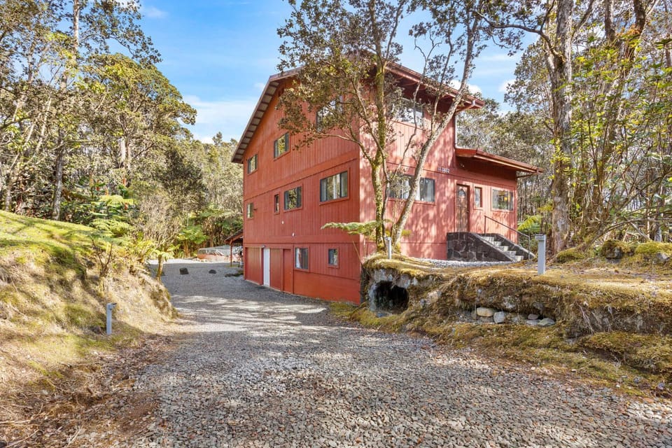 Stop Looking You've found it House in Volcano