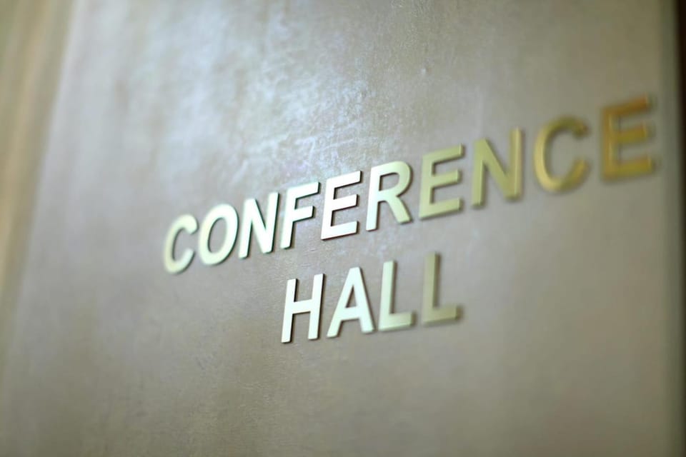 Meeting/conference room