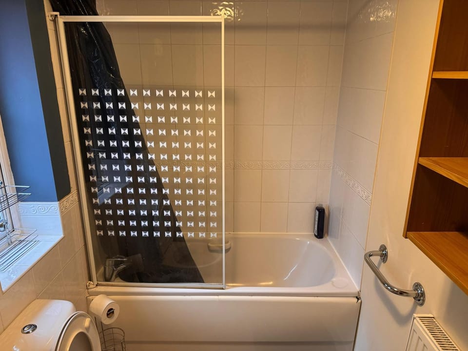 Valley View Guest House Bed and Breakfast in Newcastle-under-Lyme