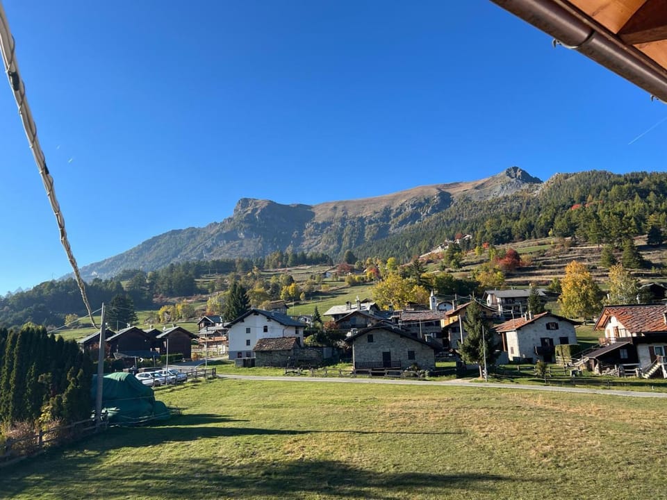Natural landscape, View (from property/room), Hiking, Cycling, City view, Mountain view