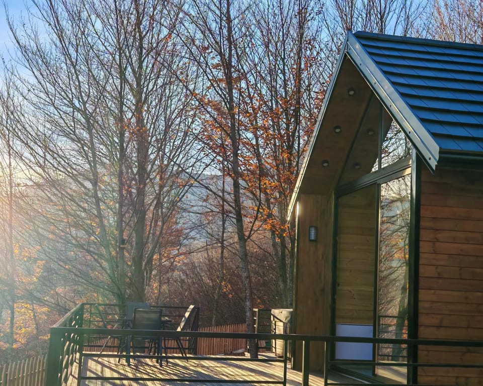 Property building, Day, Natural landscape, Garden