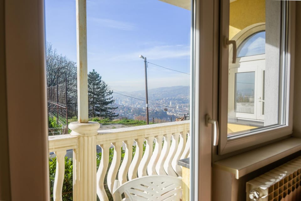 Property building, View (from property/room), Balcony/Terrace