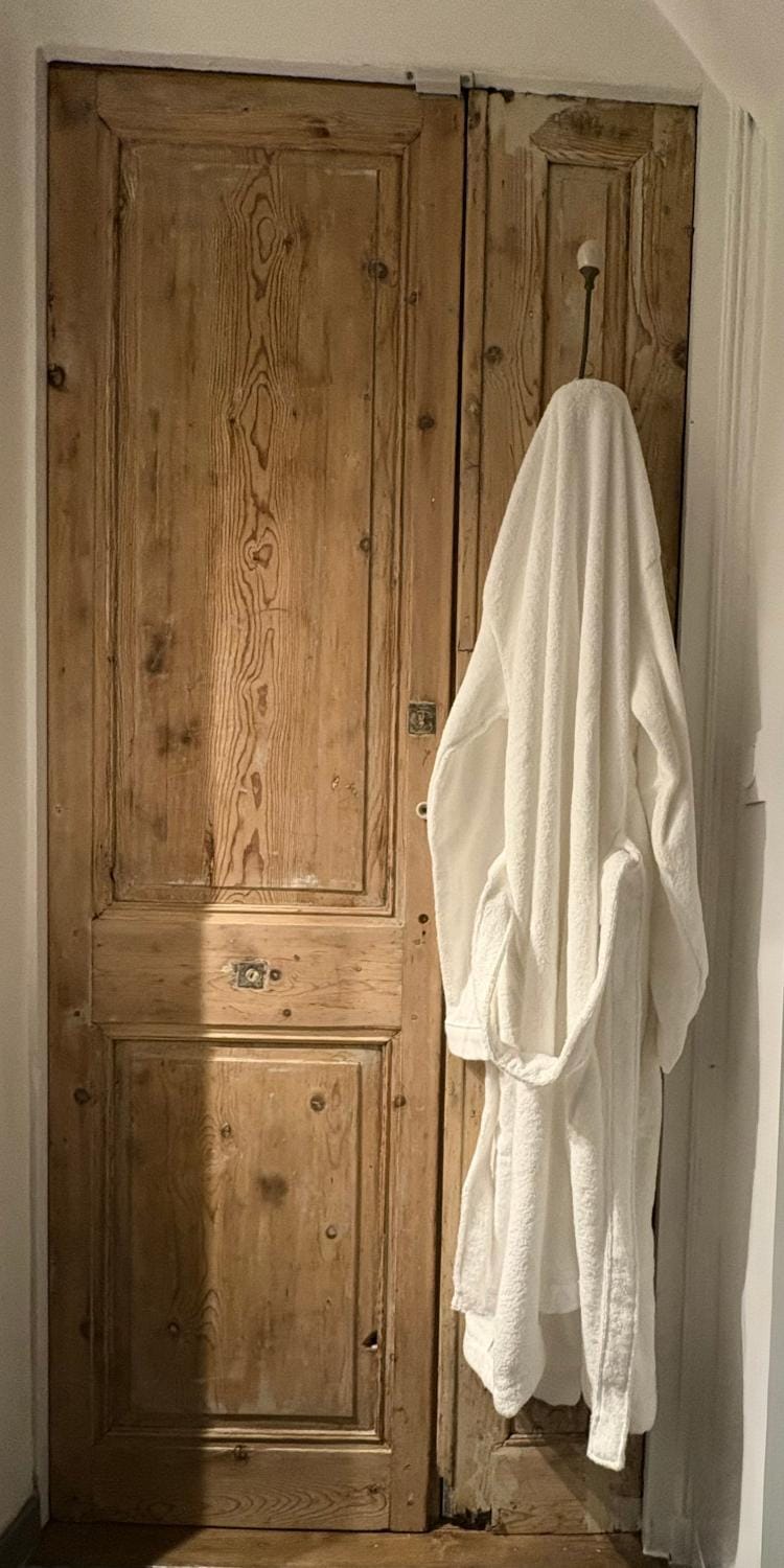 Bathroom, towels