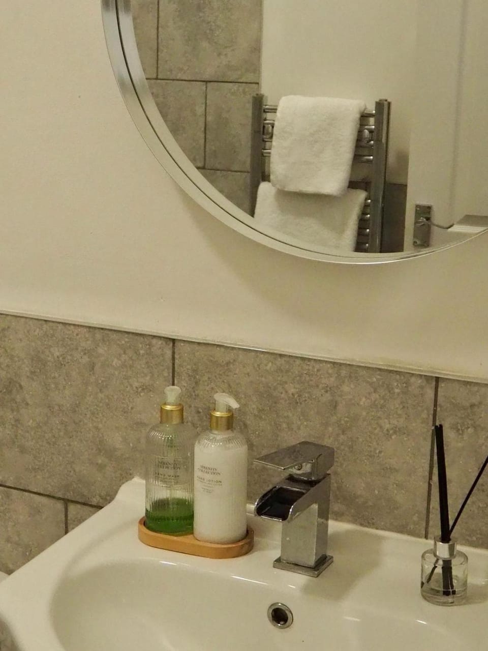 Bathroom, towels