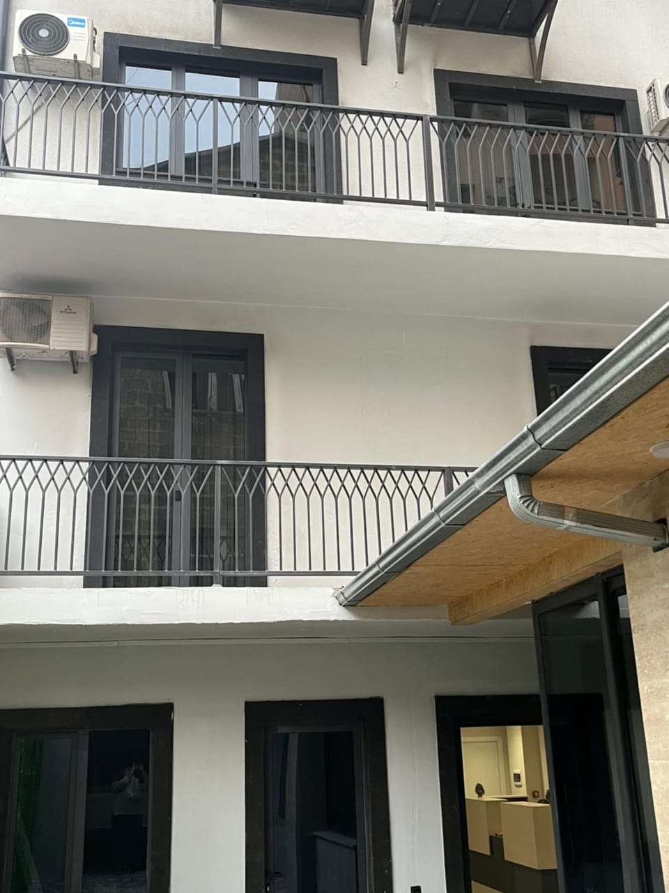 Property building, Balcony/Terrace