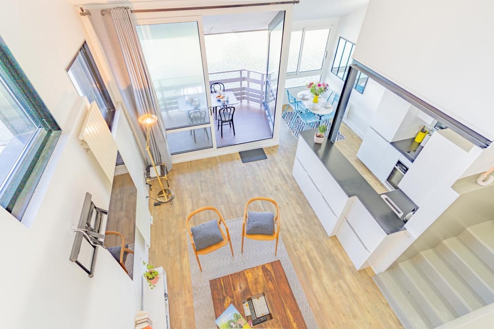 Communal lounge/ TV room, TV and multimedia, Kitchen or kitchenette, Dining area