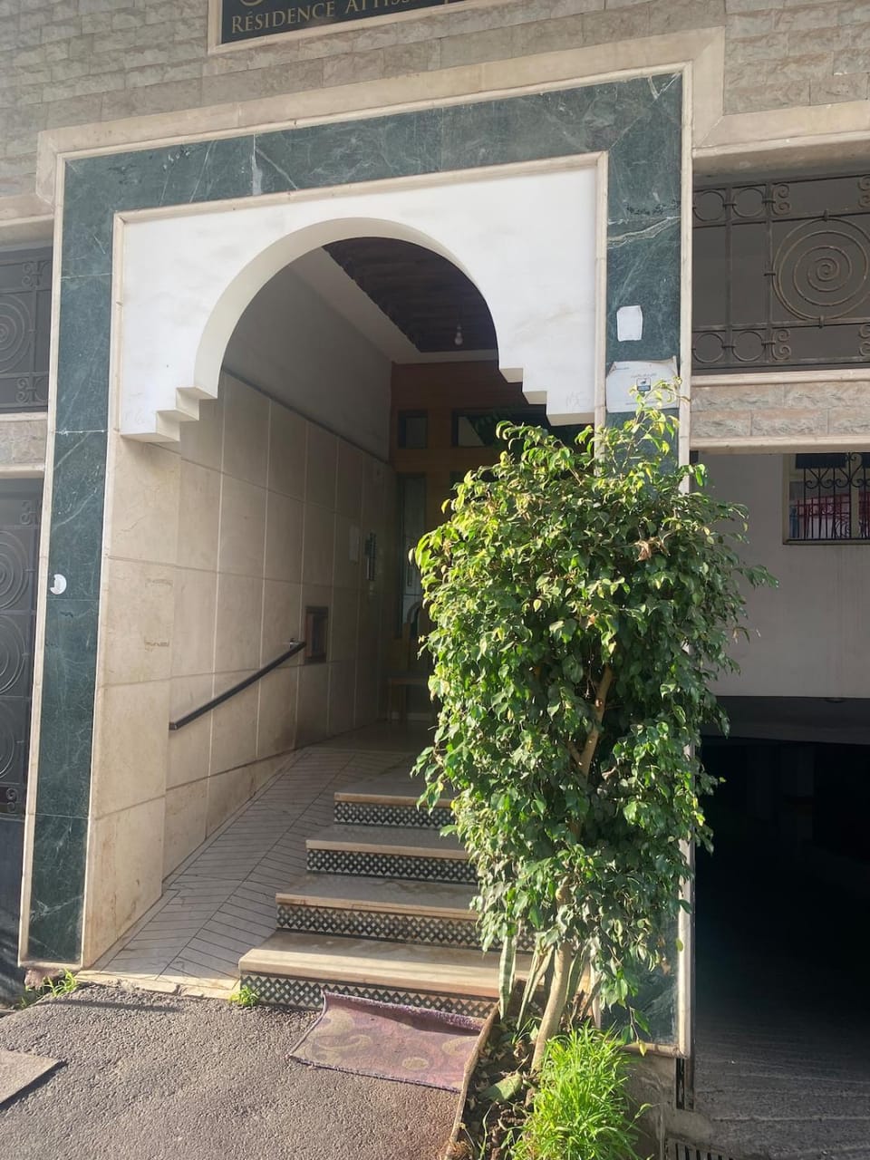 Facade/entrance, Day