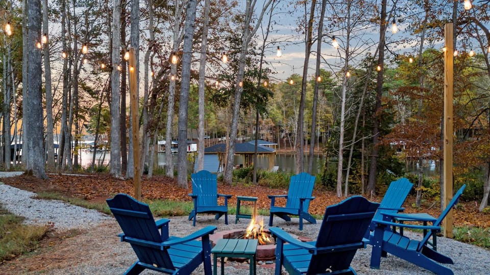 Seating area, Evening entertainment