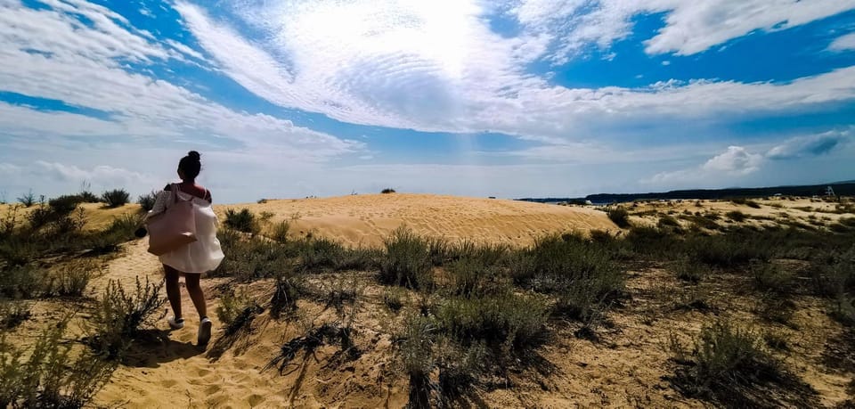 Day, People, Neighbourhood, Natural landscape, Summer, Beach