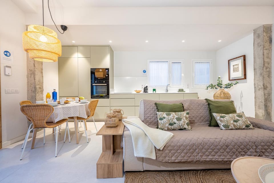 Kitchen or kitchenette, Living room, Dining area