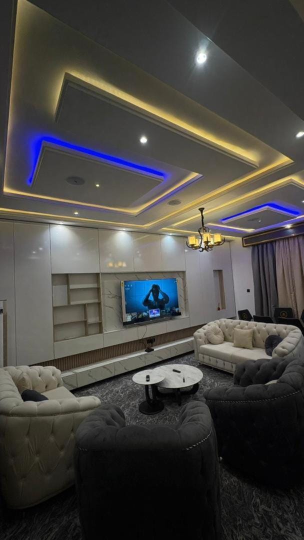 Communal lounge/ TV room, TV and multimedia, Living room