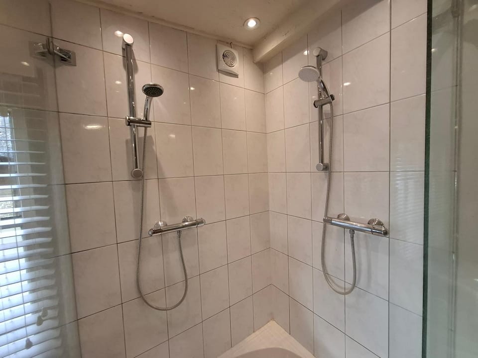 Wellness B&B Het Wapserhofje Bed and Breakfast in Drenthe (province)