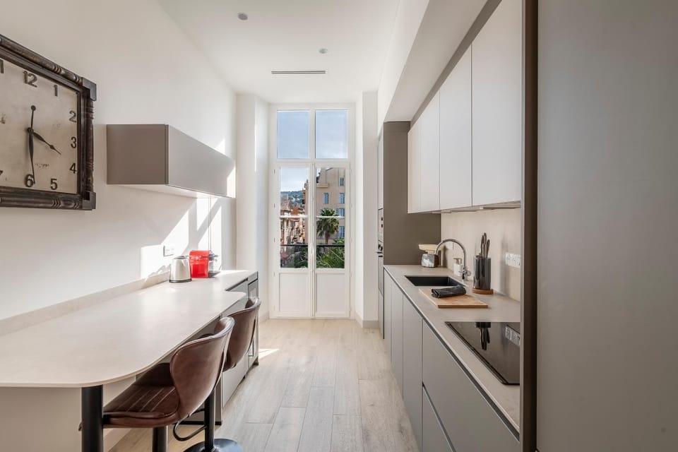 "L'Or Bleu" exclusive location and beautiful apartment next to Promenade Apartment in Nice