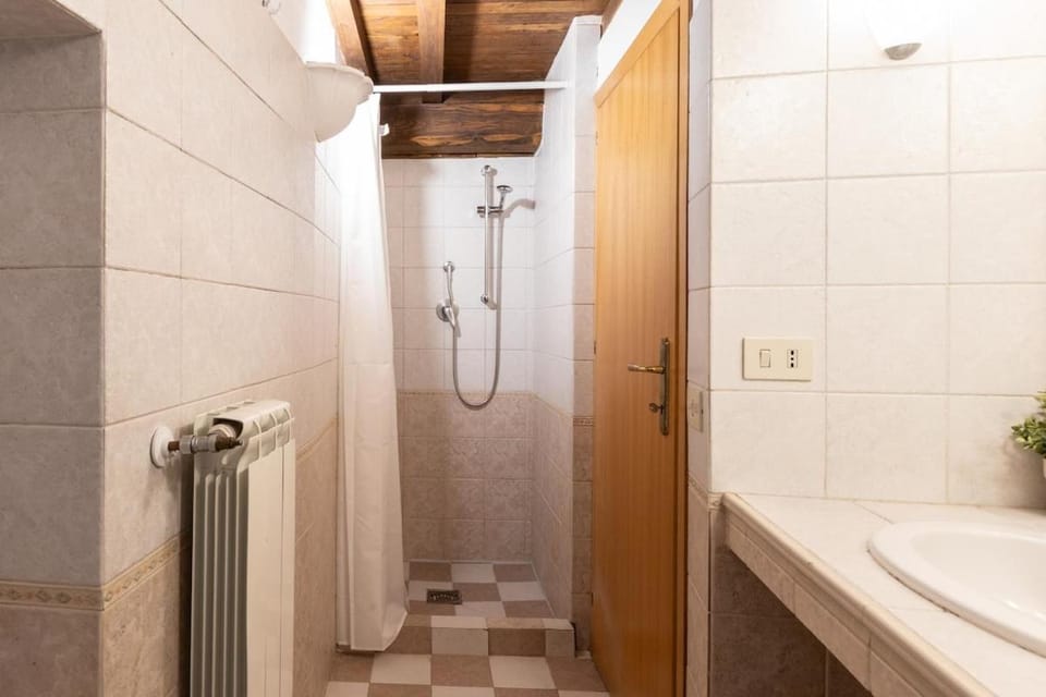 Reginella Suite Studio - Steps from Pantheon Wi-fi & AC Apartment in Rome