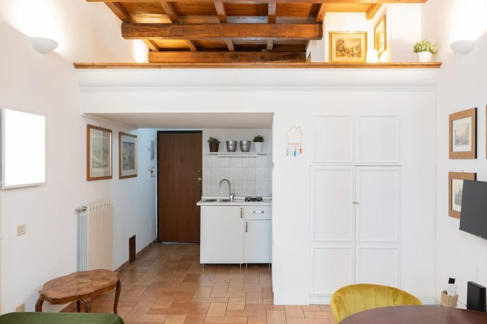 Reginella Suite Studio - Steps from Pantheon Wi-fi & AC Apartment in Rome