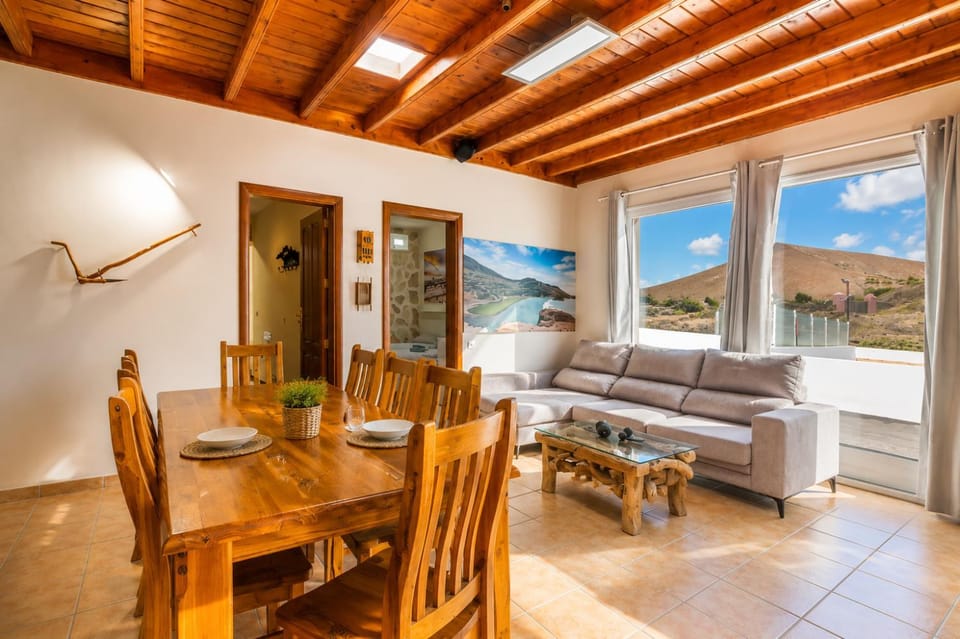 Natural landscape, Living room, Seating area, Dining area, Mountain view