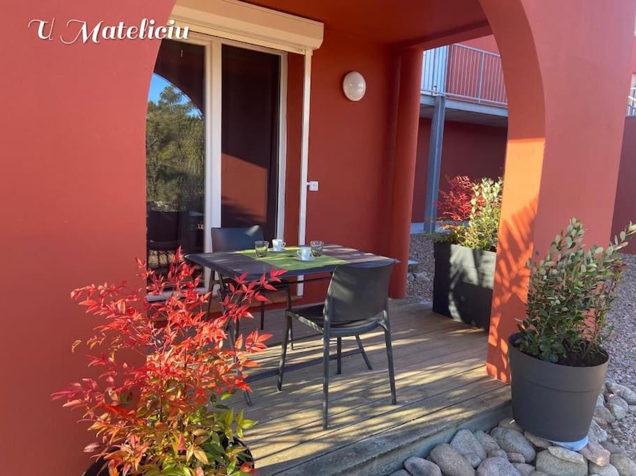 logement piscine Porto Vecchio U Mateliciu Apartment in Zonza