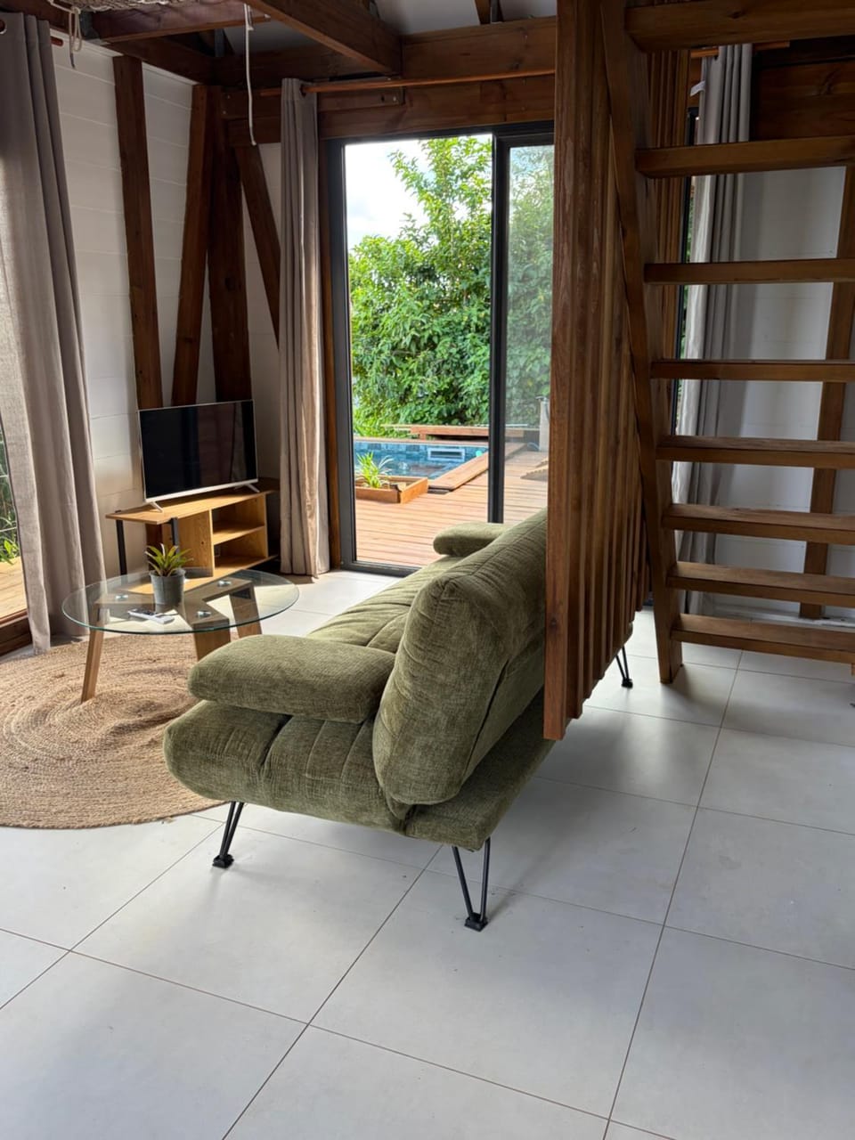 Living room, Pool view