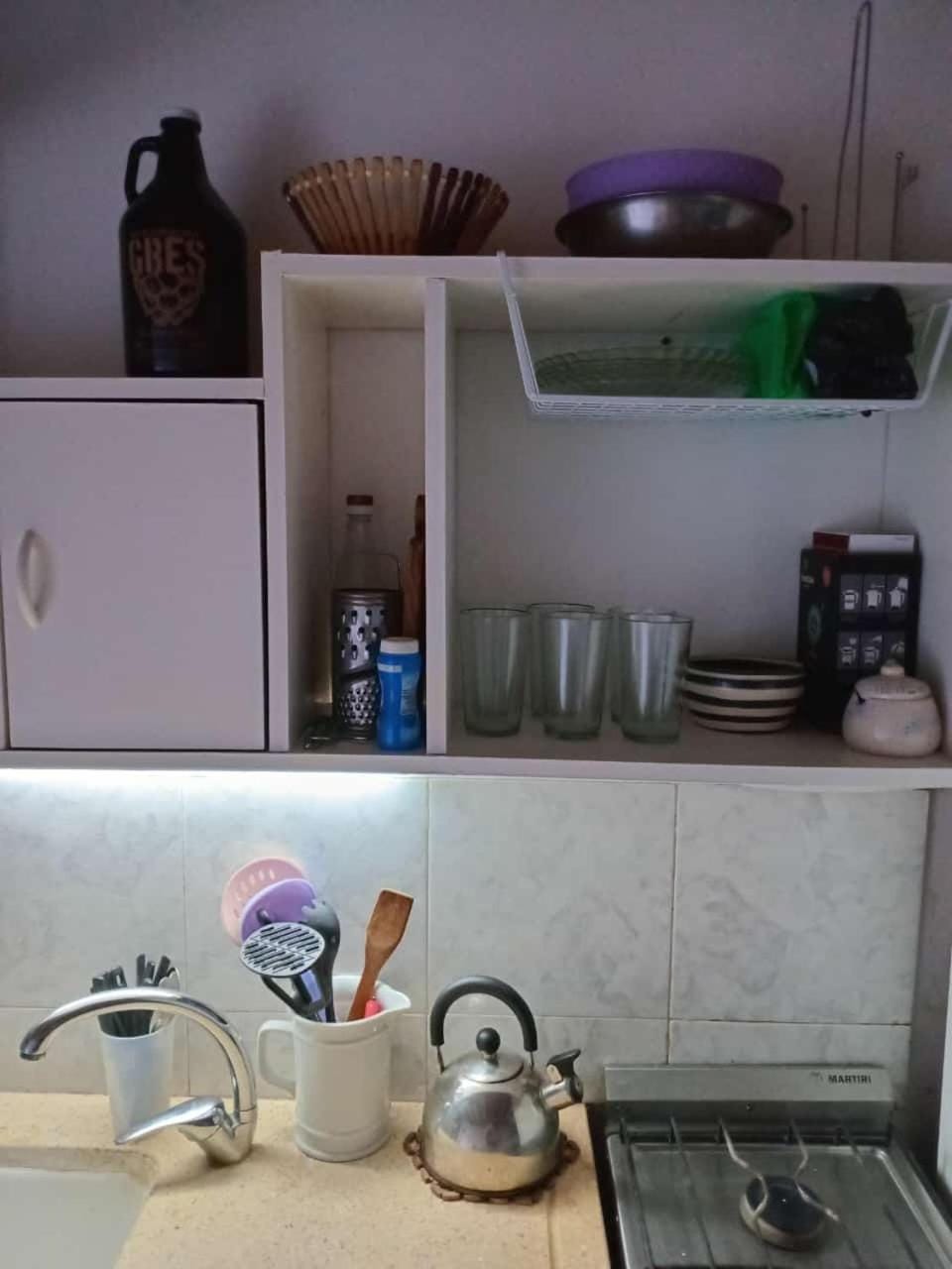 Coffee/tea facilities, Kitchen or kitchenette