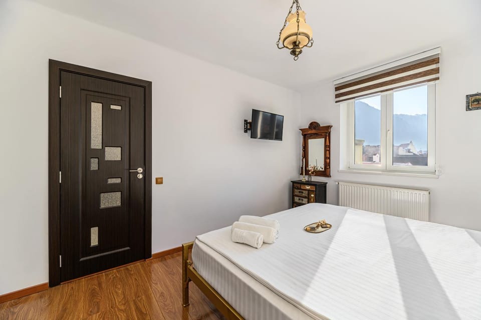 Vintage Suites by Black Church Apartment in Brașov County