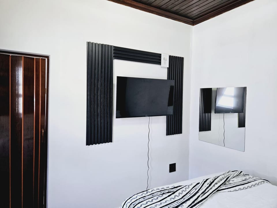 Evernice Guest House Bed and Breakfast in Cape Town